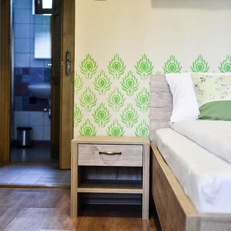 Pava Apartmanhaz Makó 外观 照片