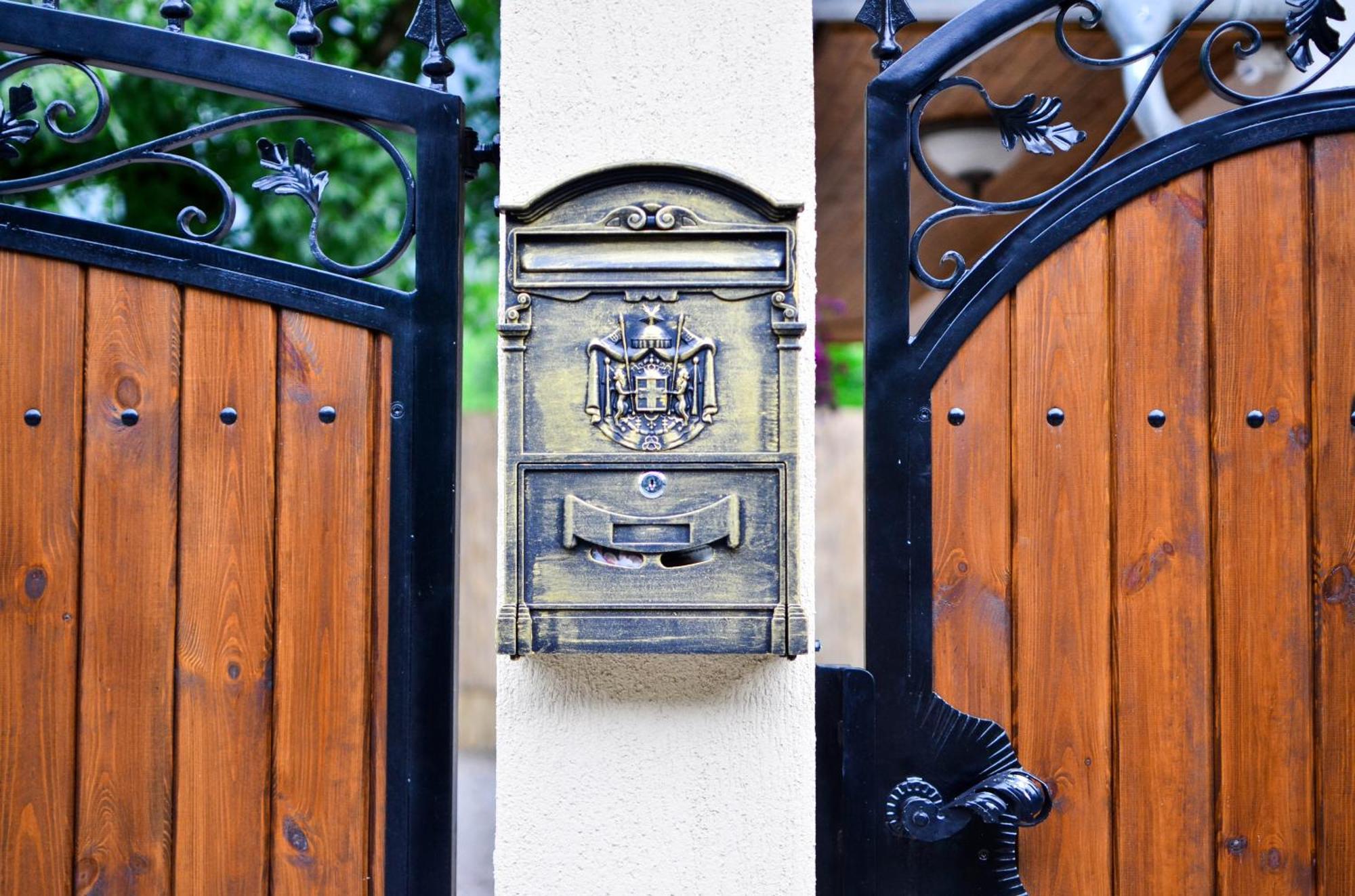 Pava Apartmanhaz Makó 外观 照片