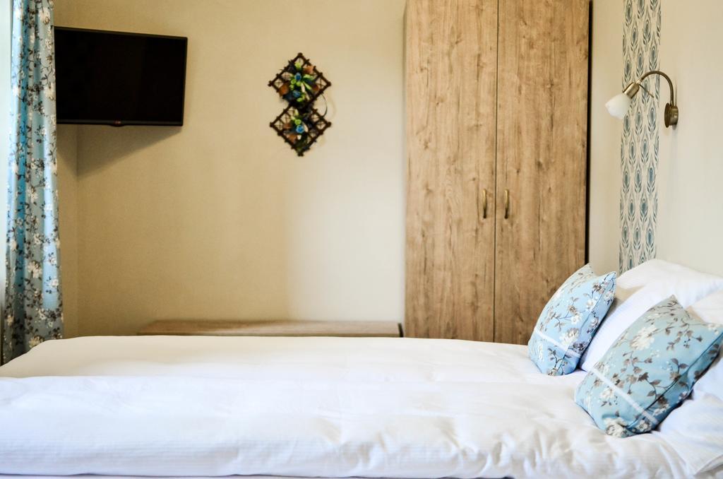Pava Apartmanhaz Makó 外观 照片