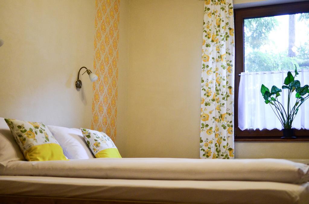 Pava Apartmanhaz Makó 外观 照片