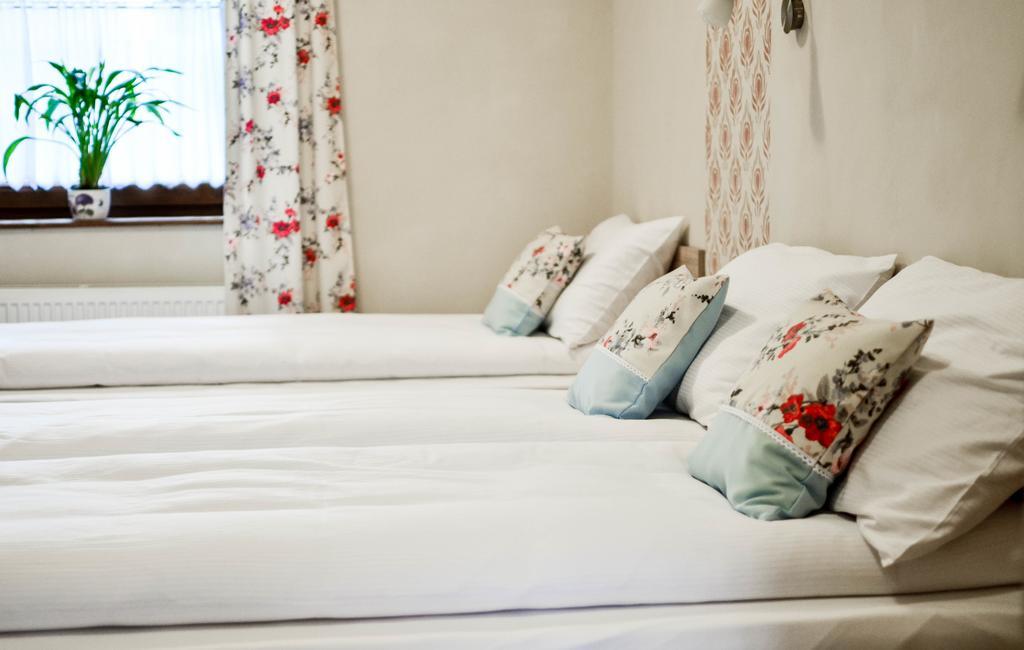 Pava Apartmanhaz Makó 外观 照片