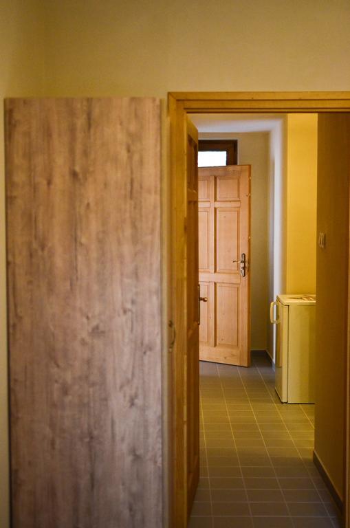 Pava Apartmanhaz Makó 外观 照片